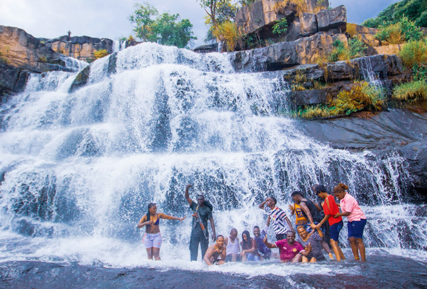 Kimani Falls tour Kimani falls is Located in Mbeya - Tanzania, one of the best attraction in Mpanga-Kipengere Game Reserve along the Kimani river. The falls is 250 meters high with many huge plunge pool at the base.